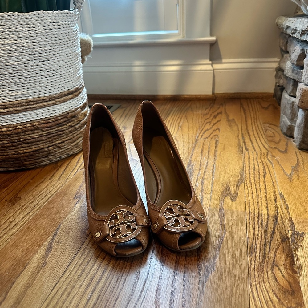 Tory Burch Tan Peep-Toe Wedges